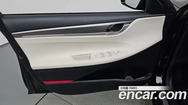 Hyundai Grandeur — Фото автомобиля 24