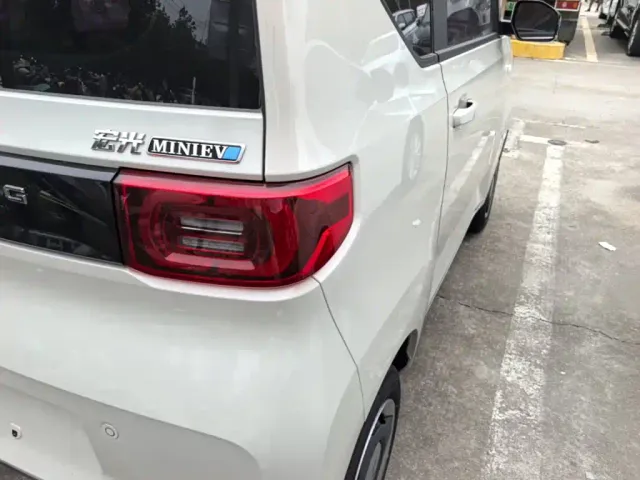 Wuling Hongguang Mini EV — Фото автомобиля 7