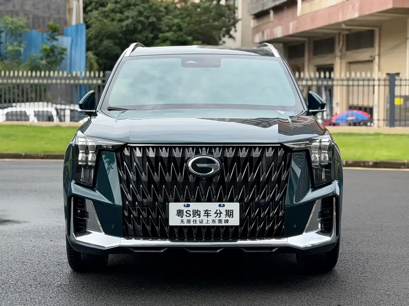 GAC Trumpchi Trumpchi GS8 2022 Hybrid Series 2.0TM 4WD Premium Edition (7-Seater) — Фото автомобиля 2
