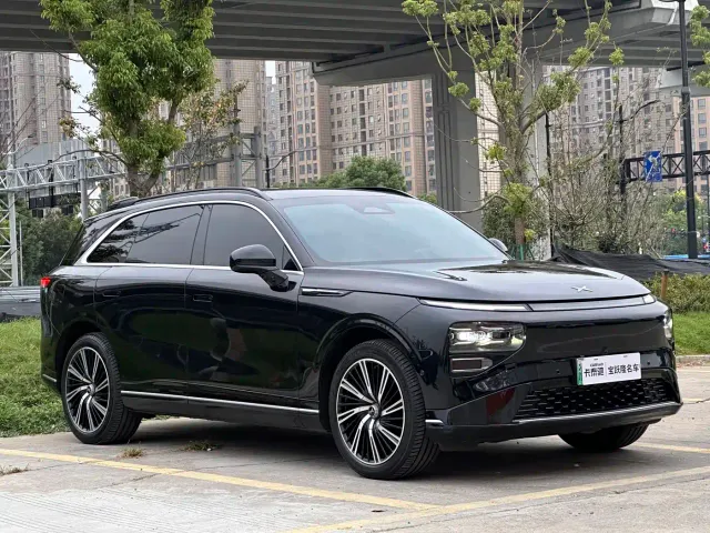 Xpeng G9 — Фото автомобиля 3