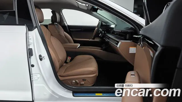 Hyundai Grandeur GN7 — Фото автомобиля 16