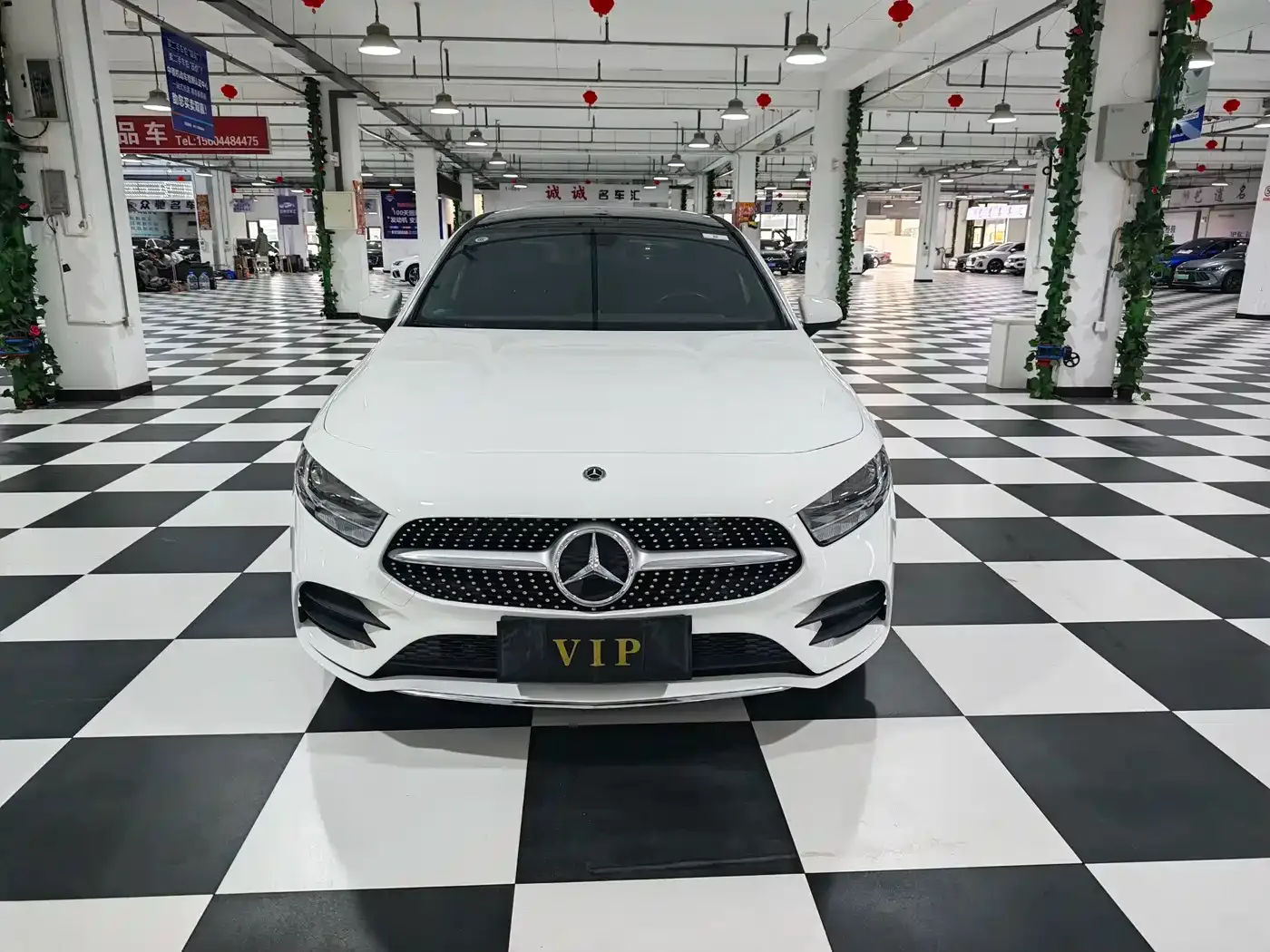 Mercedes-Benz Mercedes-Benz A-Class 2022 A 180 L Sport Sedan — Фото автомобиля 2