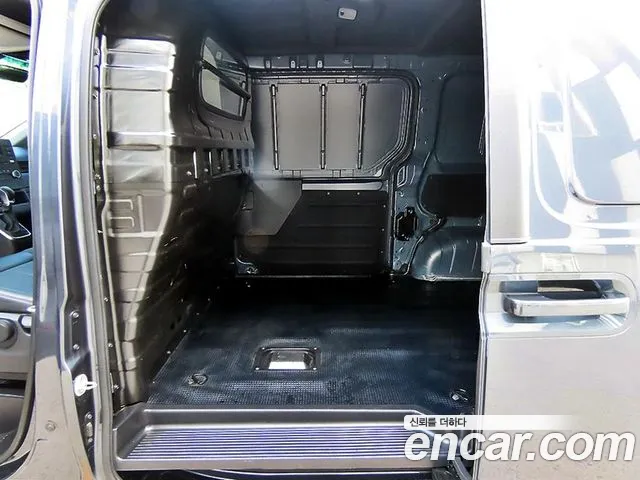 Hyundai Staria — Фото автомобиля 6