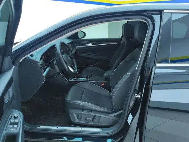 Volkswagen Passat — Фото автомобиля 9