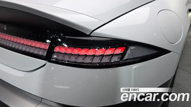 Hyundai Ioniq 6 New — Фото автомобиля 8