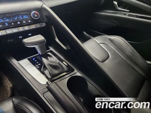 Hyundai Avante CN7 — Фото автомобиля 14