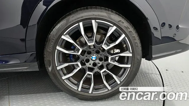 BMW X6 xDrive40i M Sport — Фото автомобиля 21