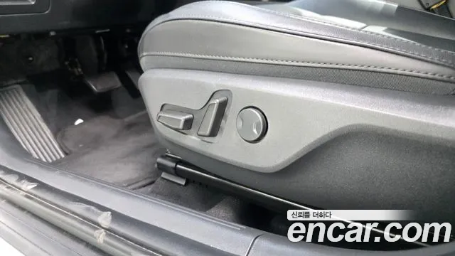Kia Niro — Фото автомобиля 28