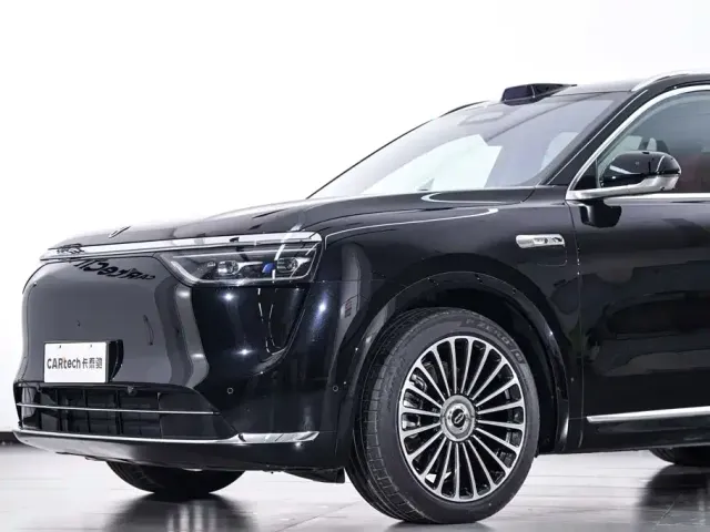 Aito M8 — Фото автомобиля 5