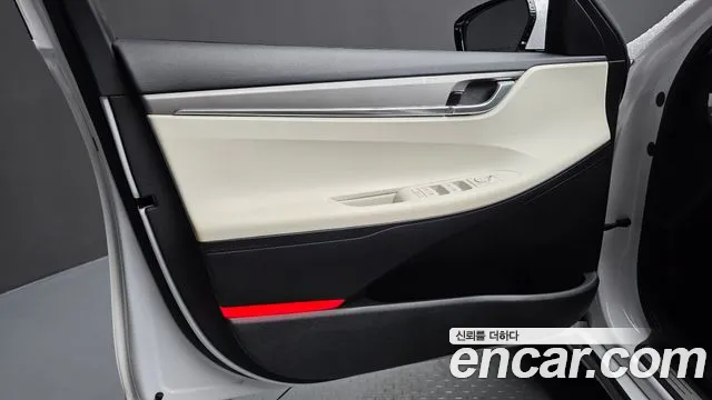 Hyundai Grandeur Новый Grandeur IG — Фото автомобиля 16