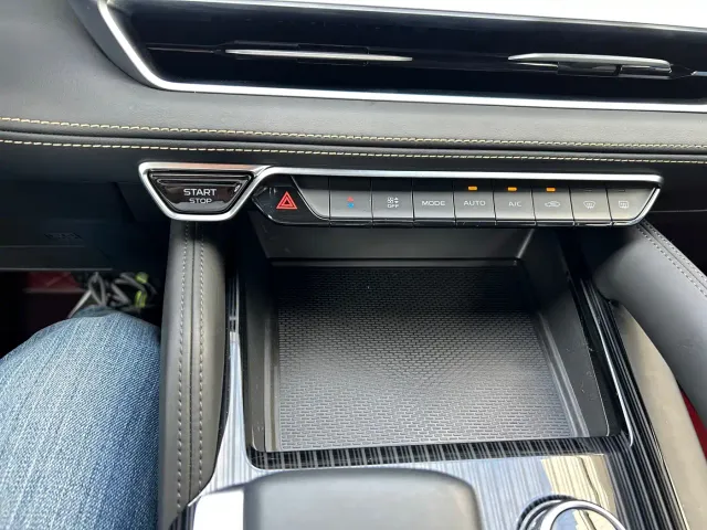 Geely Xingyue L — Фото автомобиля 12