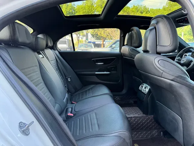 Mercedes-Benz C-Class — Фото автомобиля 13