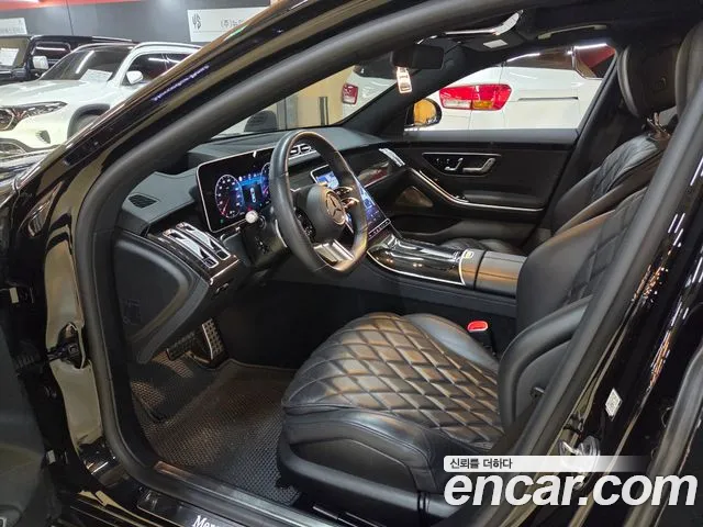 Mercedes-Benz S-Class — Фото автомобиля 12