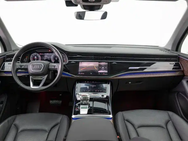 Audi Q7 — Фото автомобиля 6