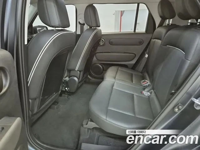 Hyundai Casper Electric — Фото автомобиля 12