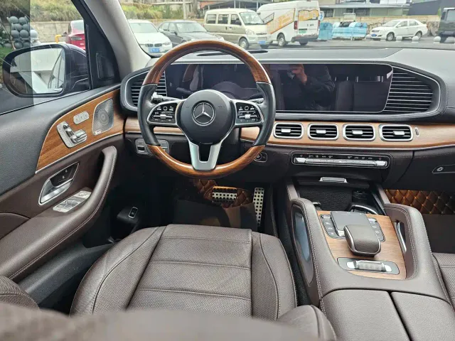 Mercedes-Benz GLS-Class — Фото автомобиля 7
