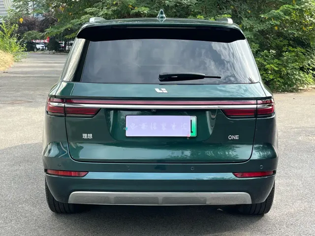 Li Auto ONE — Фото автомобиля 5