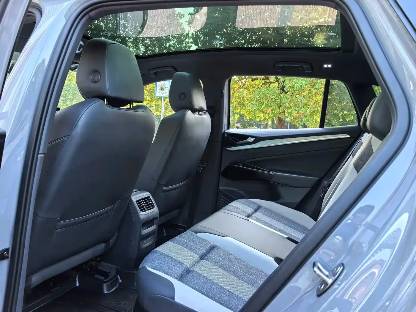 Volkswagen ID.4 CROZZ 2022 Long Range PURE+ Edition — Фото автомобиля 9
