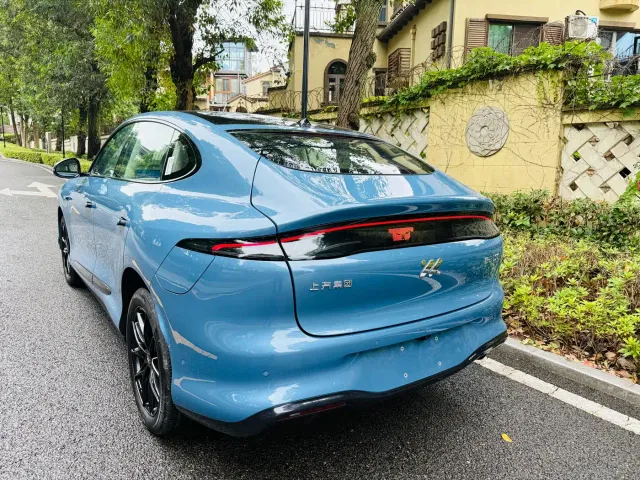 IM Motors LS6 — Фото автомобиля 5