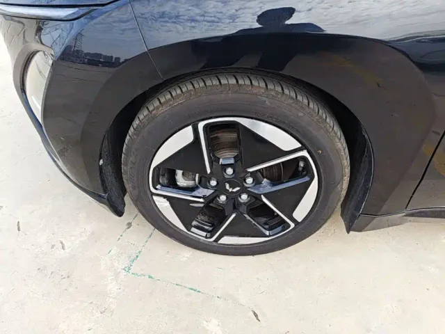 Wuling Starlight — Фото автомобиля 22