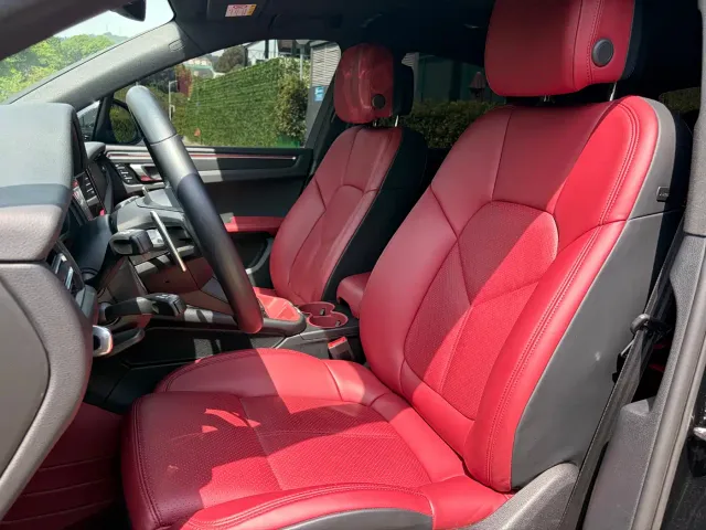 Porsche Macan — Фото автомобиля 10