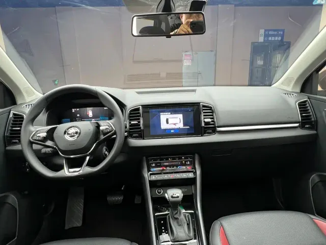 Skoda Karoq — Фото автомобиля 16
