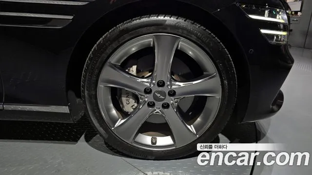Genesis G80 Бензин 3.5 турбо AWD — Фото автомобиля 5