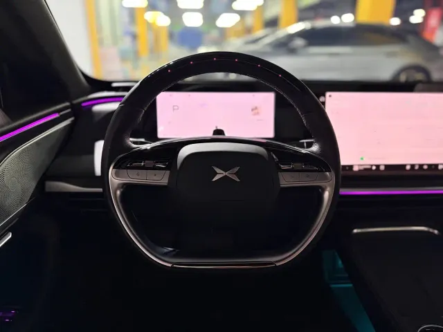 Xpeng P7 — Фото автомобиля 22