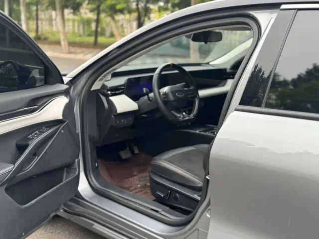 Ford Mondeo — Фото автомобиля 9