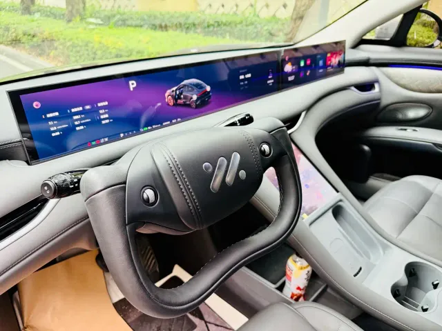 IM Motors LS6 — Фото автомобиля 11