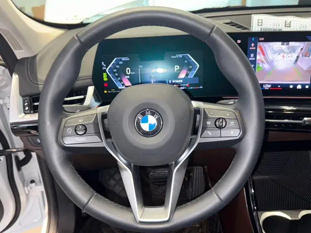 BMW X1 — Фото автомобиля 12