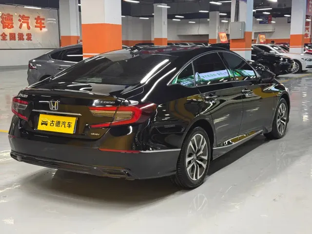 Honda Accord — Фото автомобиля 7