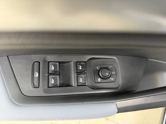 Volkswagen Lavida — Фото автомобиля 6