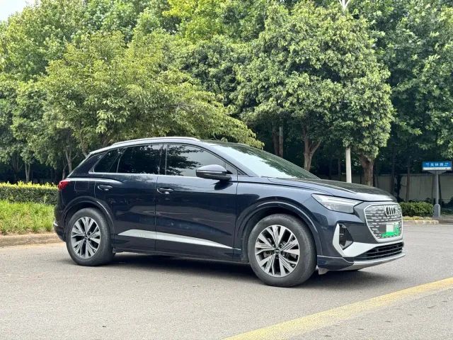 Audi Q4 e-tron — Фото автомобиля 2