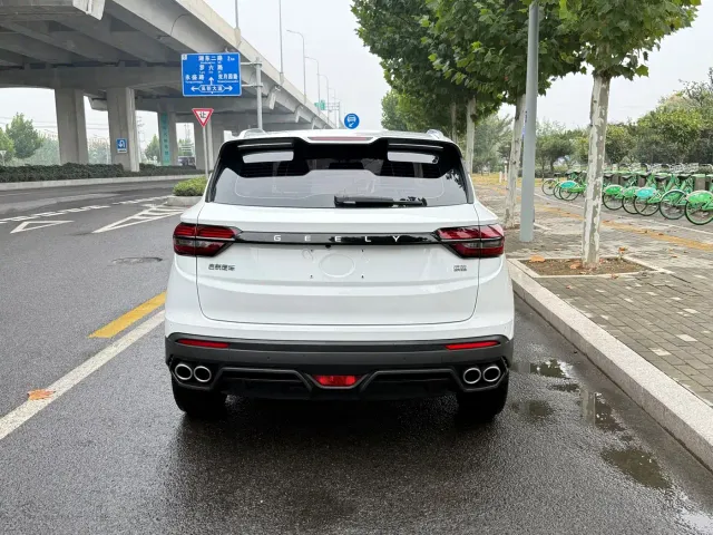Geely Binyue — Фото автомобиля 5