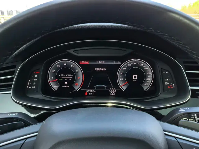 Audi Q7 — Фото автомобиля 17