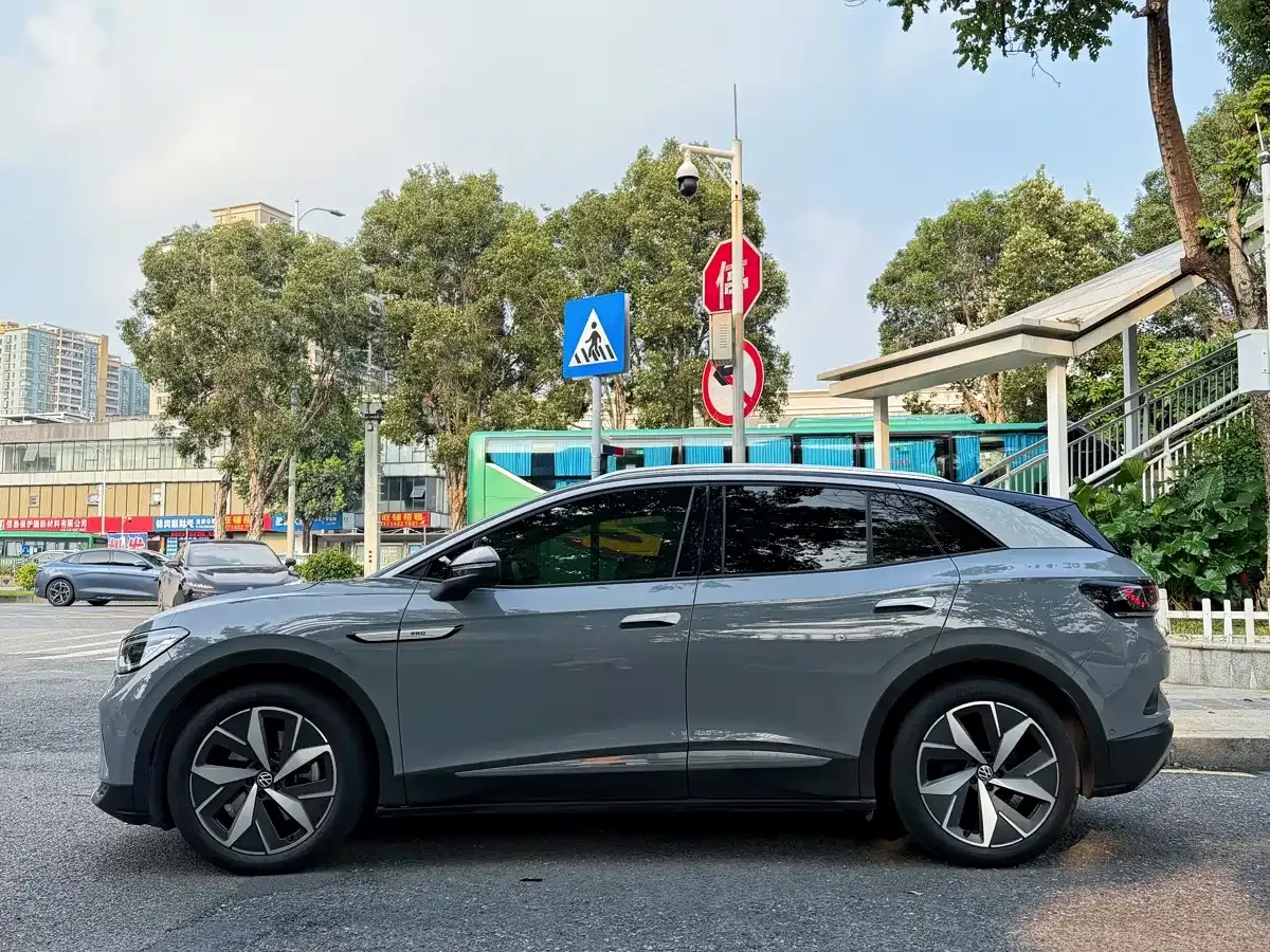Volkswagen ID.4 CROZZ 2022 Long Range Lite PRO Edition — Фото автомобиля 4