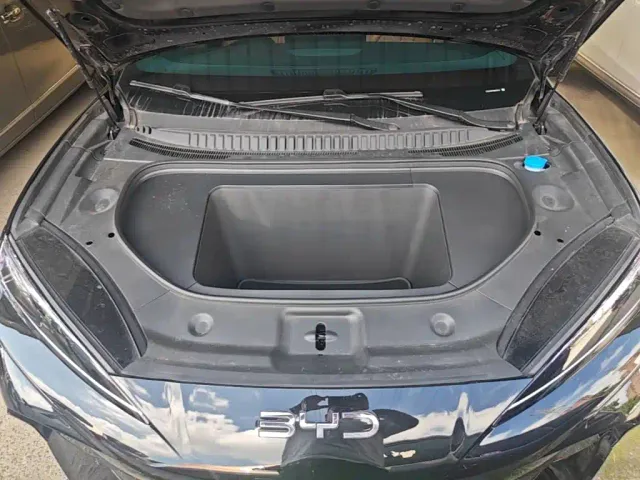 BYD Sealion 07 EV — Фото автомобиля 15