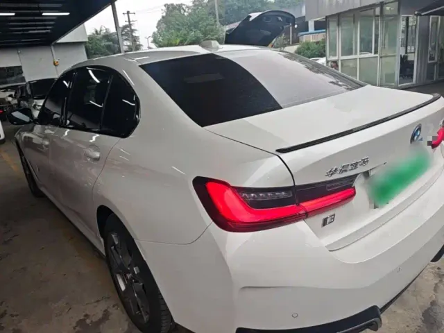 BMW i3 — Фото автомобиля 4
