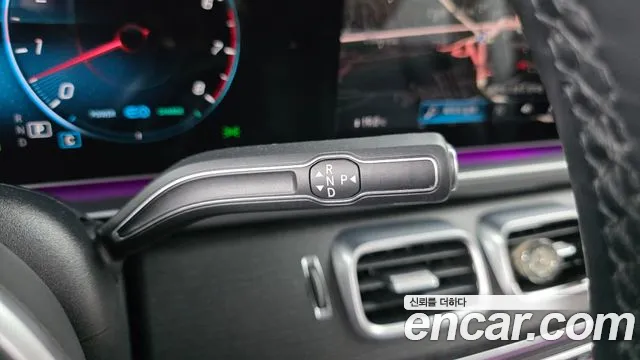 Mercedes-Benz GLE-Class — Фото автомобиля 9
