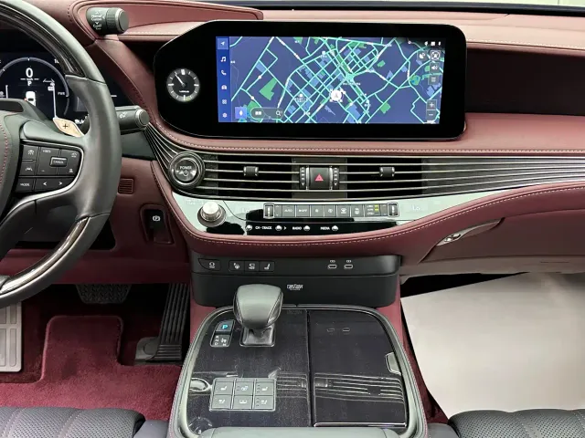 Lexus LS — Фото автомобиля 30
