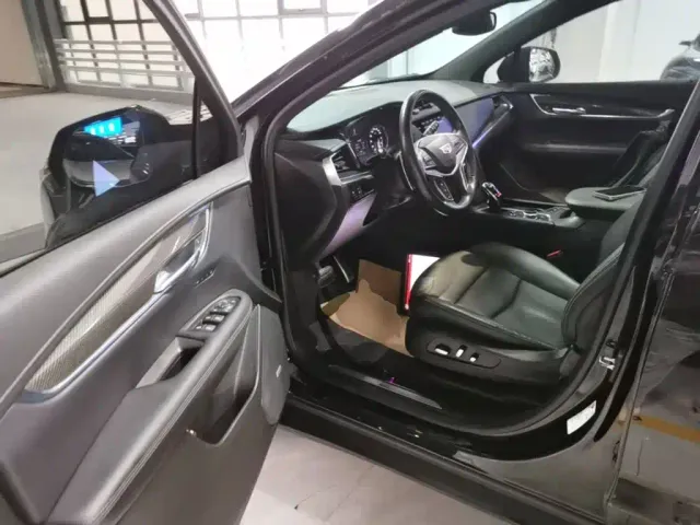 Cadillac XT5 — Фото автомобиля 15