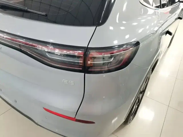 Geely Galaxy E5 — Фото автомобиля 7