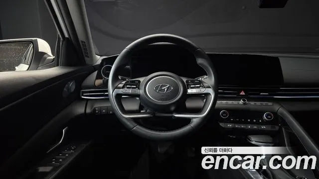Hyundai AVANTE Avante (CN7) — Фото автомобиля 13