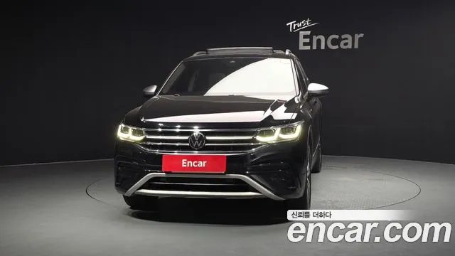 Volkswagen Tiguan — Фото автомобиля 3