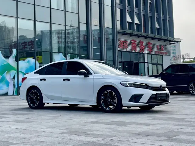 Honda Civic — Фото автомобиля 3