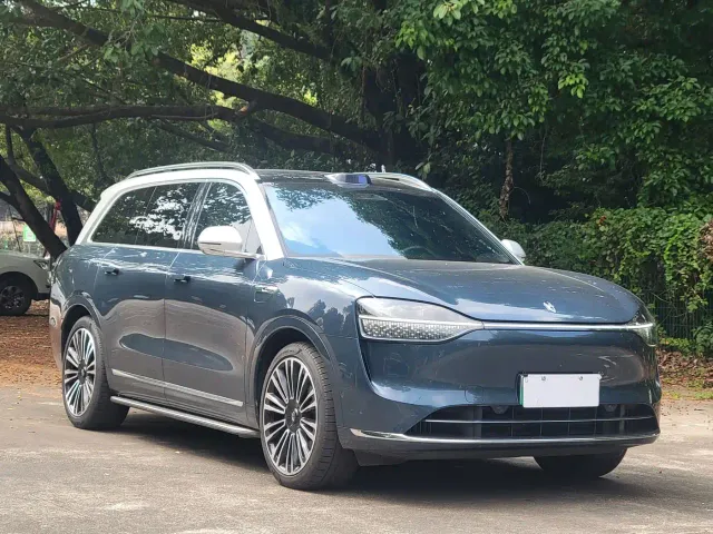 Aito M9 — Фото автомобиля 3