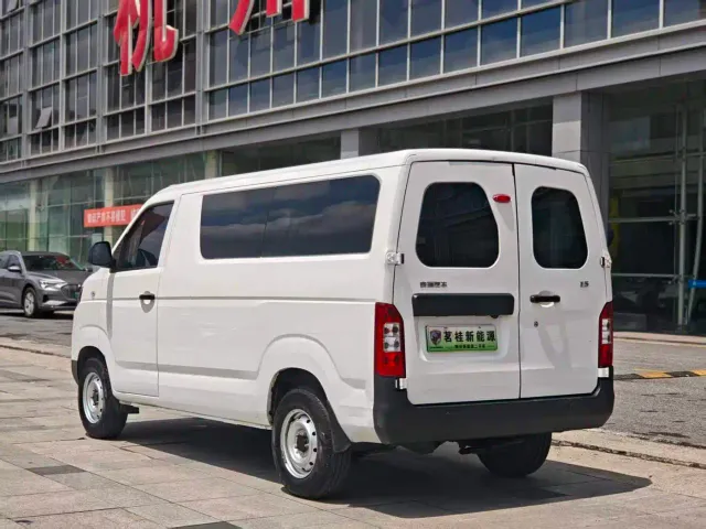 Karry Jiangtun E5 — Фото автомобиля 5