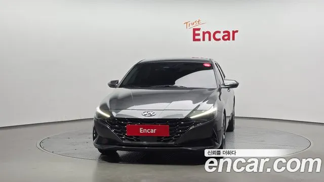 Hyundai Avante CN7 — Фото автомобиля 3