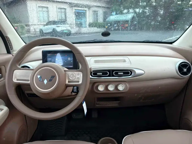 Wuling Hongguang Mini EV — Фото автомобиля 12